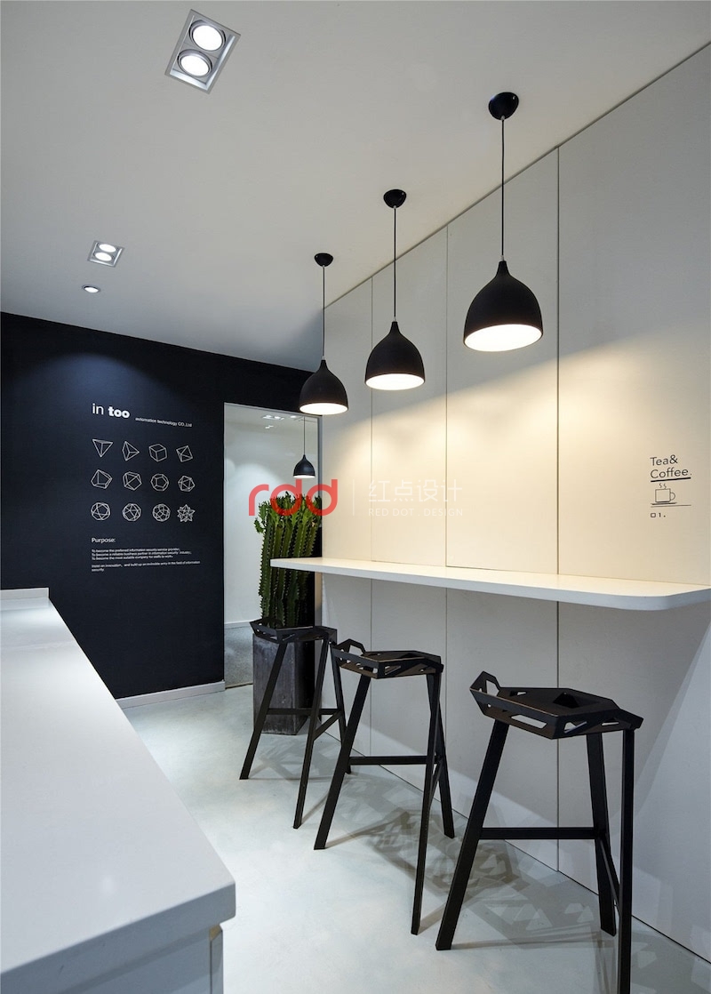 辦公室裝修中的燈光環(huán)境設(shè)計(jì).JPG 辦公室裝修中的燈光環(huán)境設(shè)計(jì).JPG