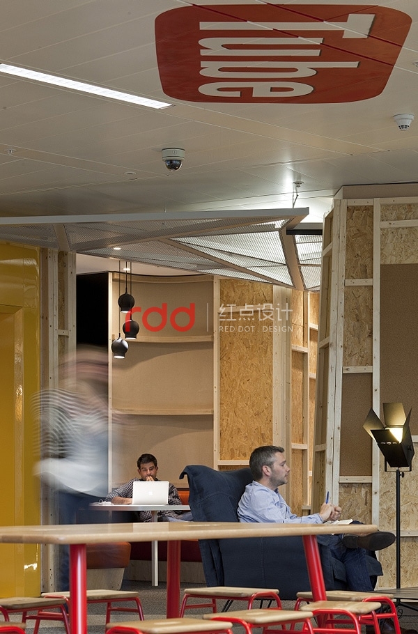 倫敦 YouTube 創(chuàng)意辦公室設計直擊-5.jpg