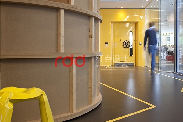 倫敦 YouTube 創(chuàng)意辦公室設計直擊-9.jpg