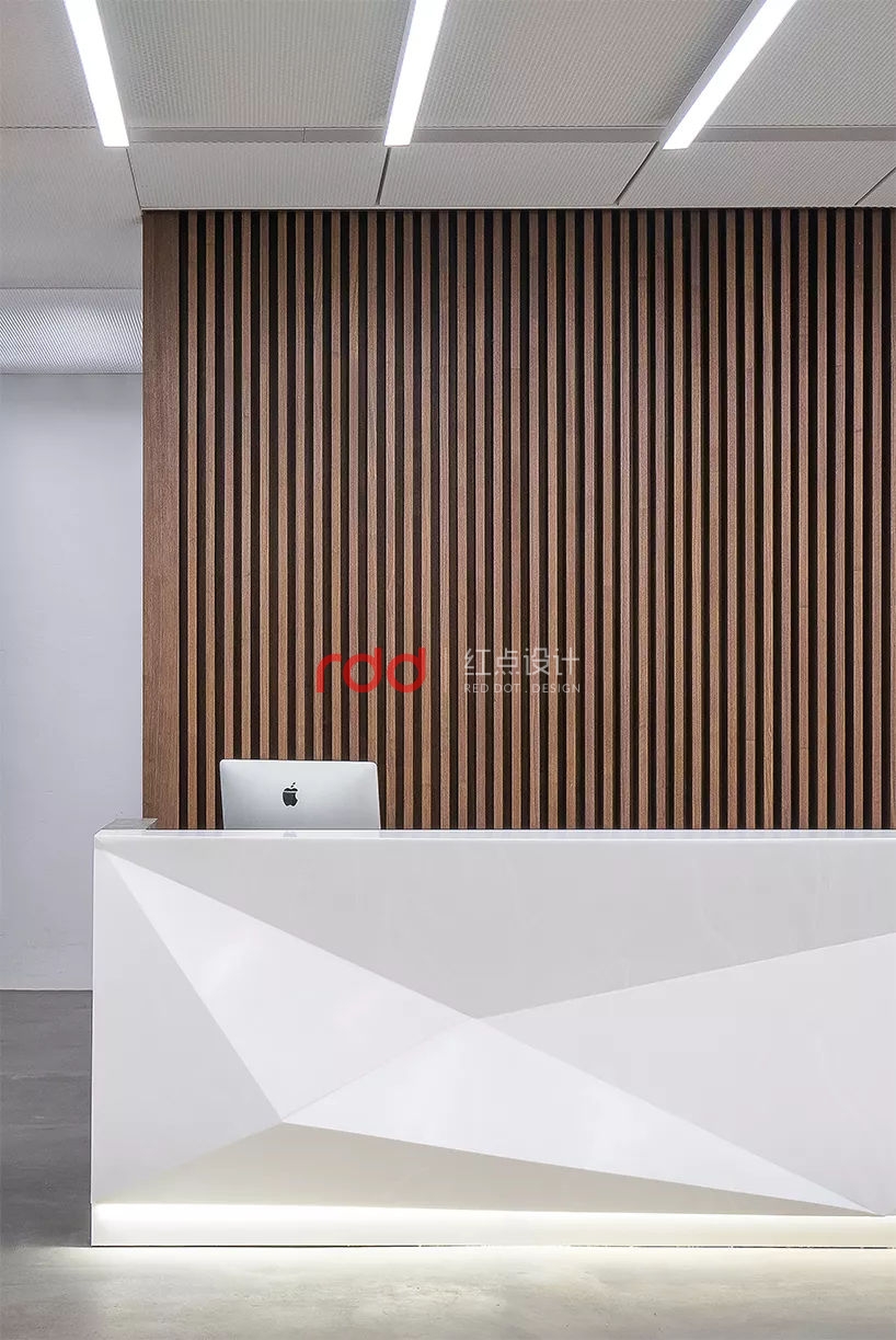 簡(jiǎn)約現(xiàn)代，精致大氣的辦公室設(shè)計(jì)，讓工作更舒心！3.jpg