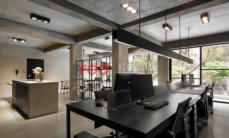 小型辦公室裝修這樣做看起來才更寬敞.jpg 小型辦公室裝修這樣做看起來才更寬敞.jpg